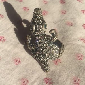 Adjustable silver alligator ring